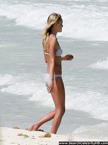 Kate Bosworth – Topless Bikini Candids in Cancun - celebrity - Photo 18
