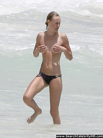 Kate Bosworth – Topless Bikini Candids in Cancun - celebrity - Photo 21