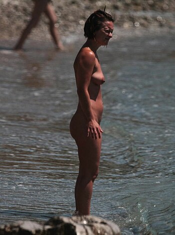 Amateur girls on beach 35 - Photo 70