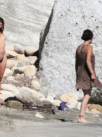 Amateur girls on beach 35 - Photo 109