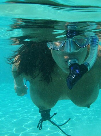 Horny Milf on Vacation 3 - Photo 35
