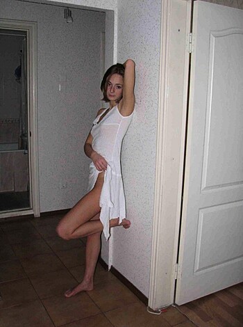 Sexy Amateur Girlfriend 11 - Photo 39