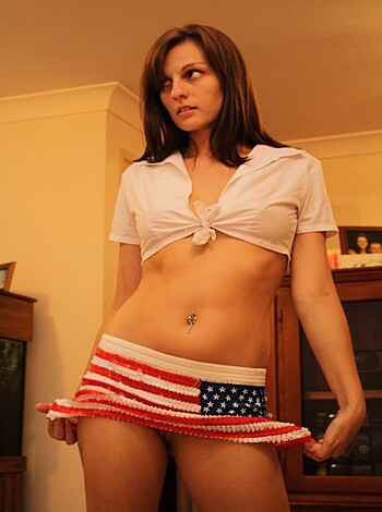 Naked Amateur Babe 13 - Photo 42