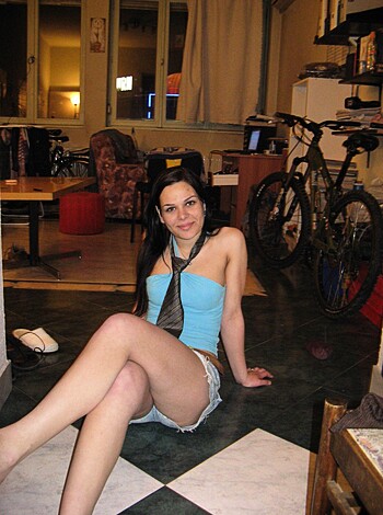 Hot Amateur Teen Fucks 32 - Photo 101