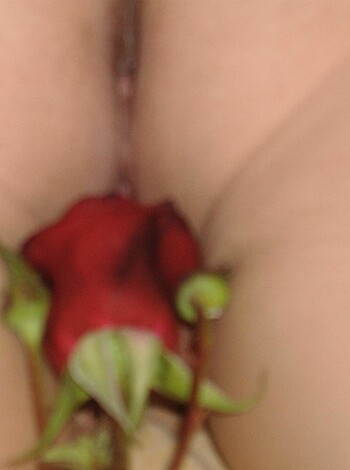 Teen Babe shows her Cunt 3 - Photo 14
