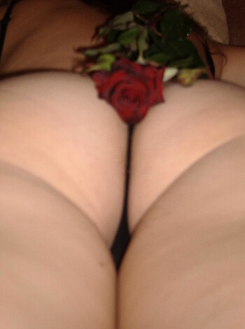 Teen Babe shows her Cunt 3 - Photo 69