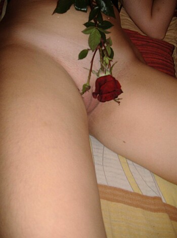 Teen Babe shows her Cunt 3 - Photo 91