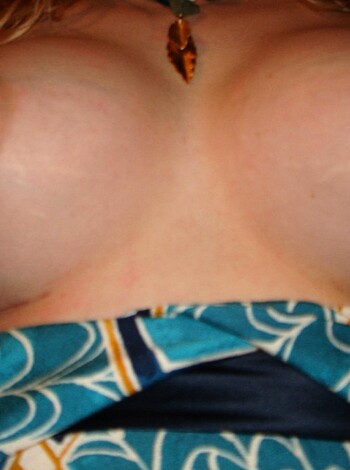 Hot Girlfriend on Vacation 5 - Photo 16