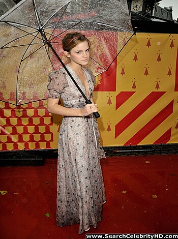 Emma Watson - Harry Potter and the Half-Blood Prince Premiere in London - celebrity - Photo 2