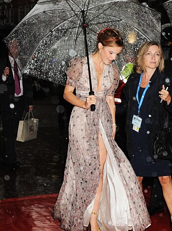 Emma Watson - Harry Potter and the Half-Blood Prince Premiere in London - celebrity - Photo 7