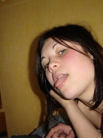 Young and Sexy Amateur Teen shows her Body 15 - Photo 20