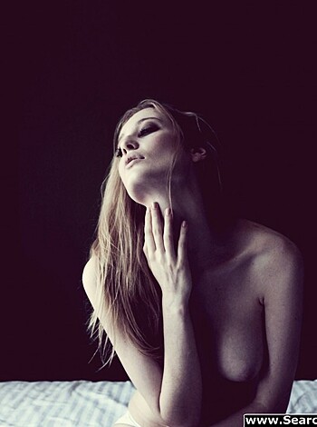 Enya Bakunova Posing Topless - Photo 10