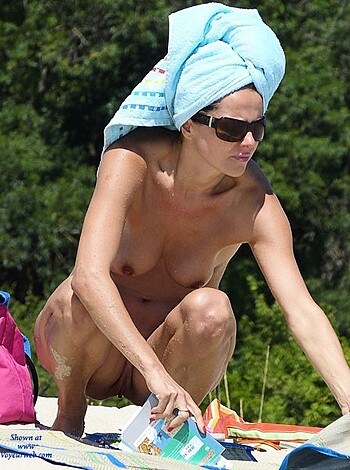 Nudist Beach 14 - Photo 24