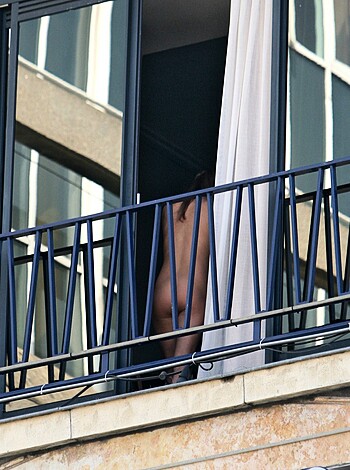 Hotel voyeur - Photo 3
