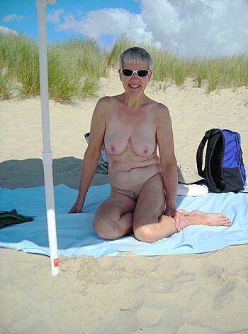 Nudist Beach 36 - Photo 16