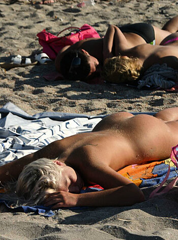 Nudist beach 61 - Photo 67