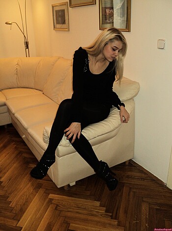 Sexy Blonde Lady  Jenny  Has A Big Ass - Photo 1
