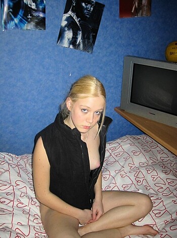 Teeny shaved blondie by billybos request - Photo 22
