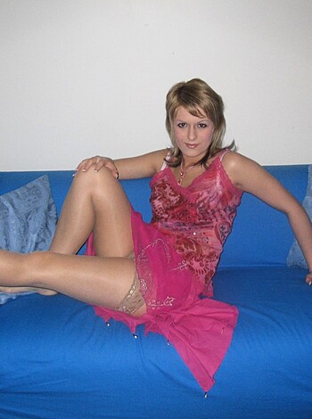 Horny Blonde Wife Private Pics - Photo 7
