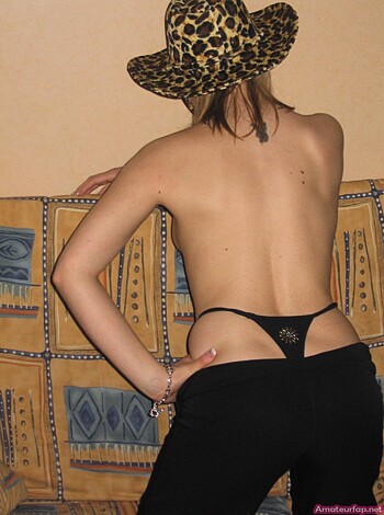 Horny Blonde Wife Private Pics - Photo 22