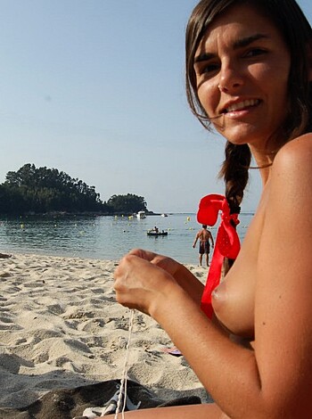 Topless Girls on the Beach - 155 - Young Tits - Photo 39