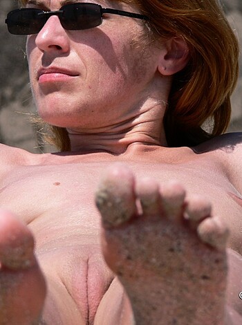 Nude Girls on the Beach - 300 - Photo 4