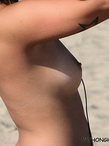 Topless Girls on the Beach - 198 - Photo 3