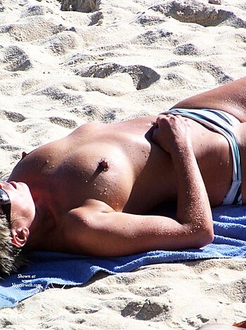 110529 - Lifes a Beach - Photo 11