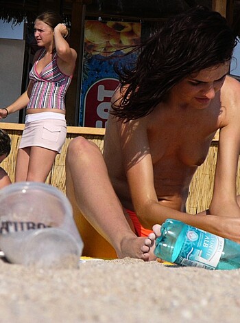Topless Girls on the Beach - 032  - Photo 3