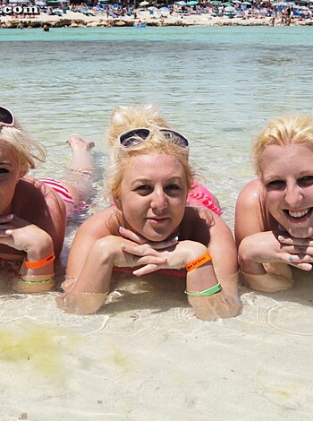 sasha and friends - Photo 39