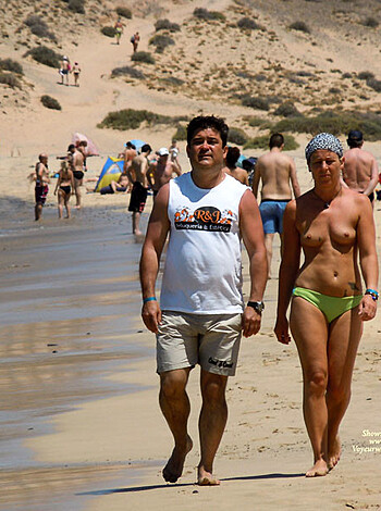 110630 - Lifes A Beach - Photo 19