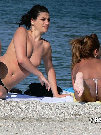 Topless Girls on the Beach - 106  - Photo 7
