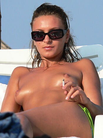 Topless Girls on the Beach - 012 - Part 1 - Photo 8