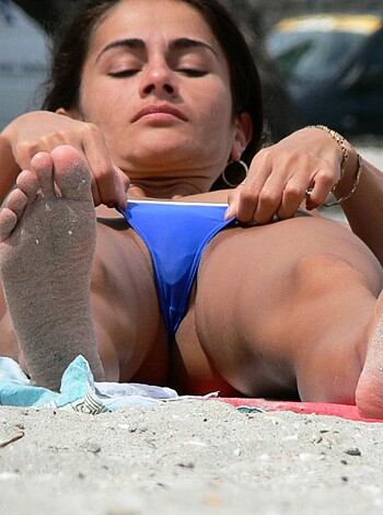 Topless Girls on the Beach - 123 - Photo 41