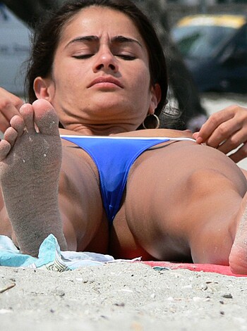 Topless Girls on the Beach - 123 - Photo 44