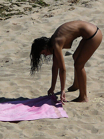 111013 - Lifes A Beach - Photo 2