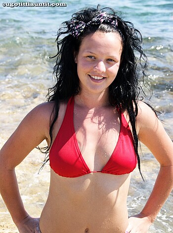 Beach - Laura and friends 3 - Photo 26