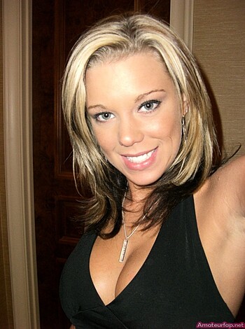 19 YO Teens From Hamburg Are So Horny - Photo 2