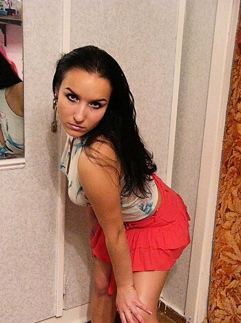 Hot Russian amateur posing with her lesbo friends - Photo 64