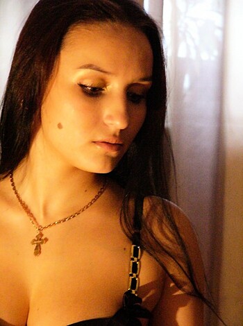 Hot Russian amateur posing with her lesbo friends - Photo 135