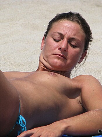 Topless Girls on the Beach - 224 - Small Tits - Photo 13