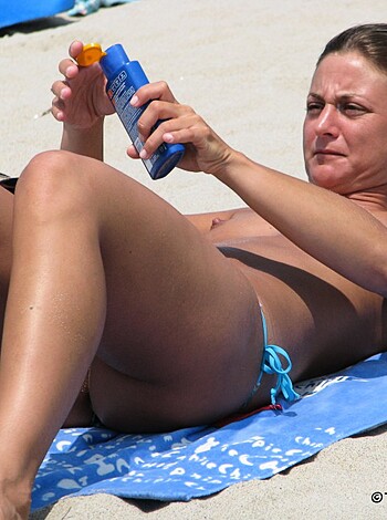 Topless Girls on the Beach - 224 - Small Tits - Photo 30