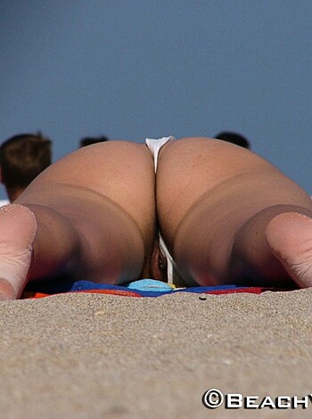 Topless Girls on the Beach -  006 - Photo 16