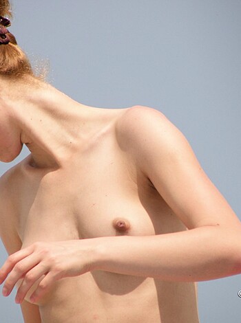 Topless Girls on the Beach - 194 - Photo 30