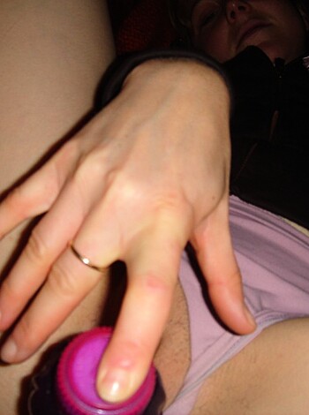 Teen Girl Has  Fun With Her Vibrator - Photo 5