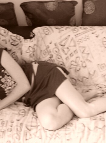 Teen Girl Has  Fun With Her Vibrator - Photo 10