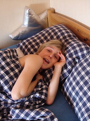 Teen Girl Has  Fun With Her Vibrator - Photo 27