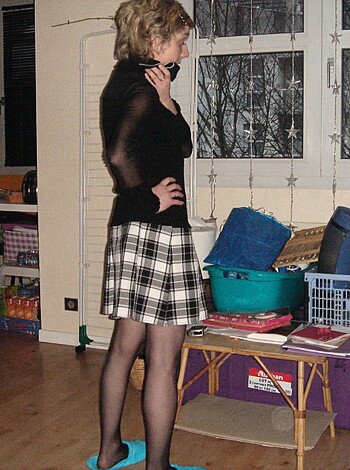 Teen Girl Has  Fun With Her Vibrator - Photo 30