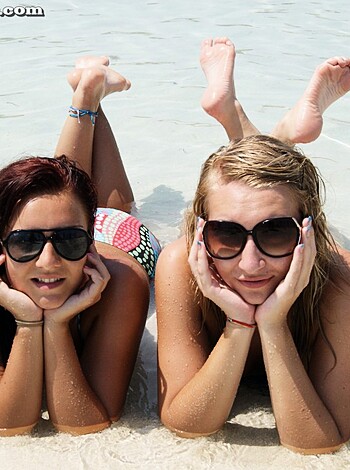 Beach - Basildon Girls 3 - Photo 11