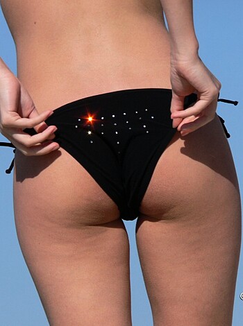 Topless Girls on the Beach - 180 - Photo 21